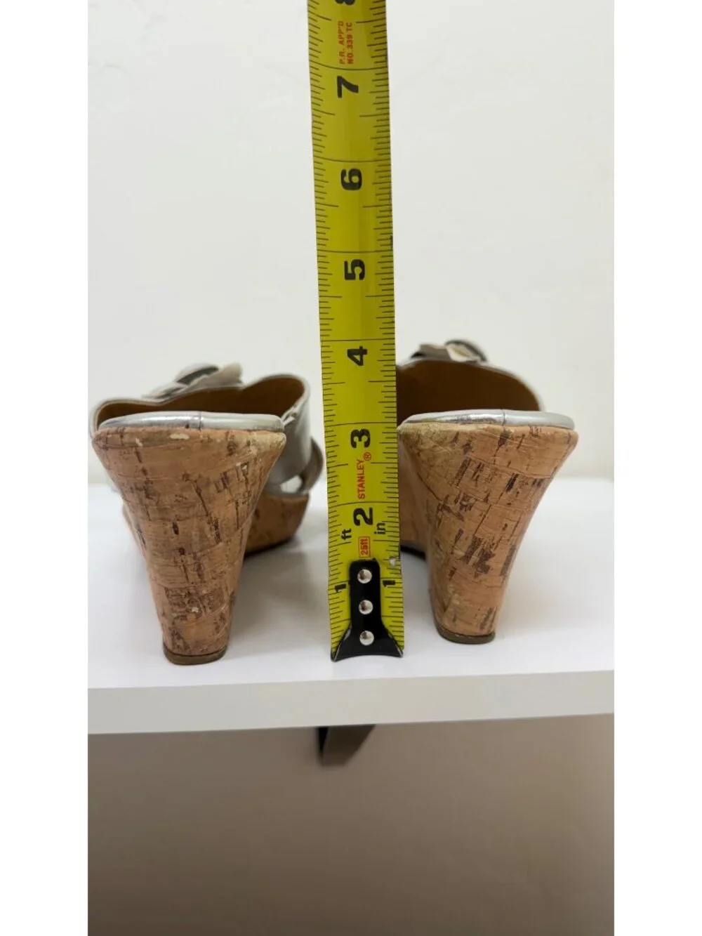 Jaclyn Smith Fleur Silver Flower Cork Wedge Slide Sandals Size 7 Metallic Casual